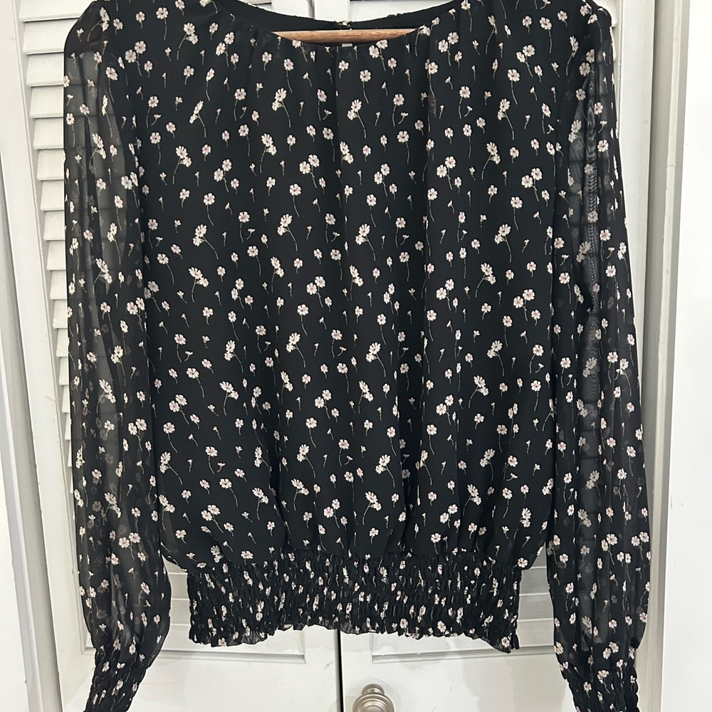 Alice Blue Black and White Floral Blouse - Picture 3 of 10